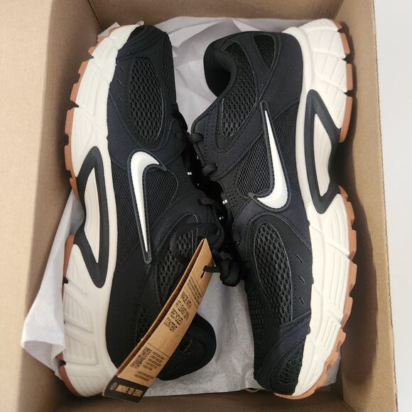Nike Mens V5 Runner Black/Phantom/Gum Medium Brown 9.5 Medium main image 5